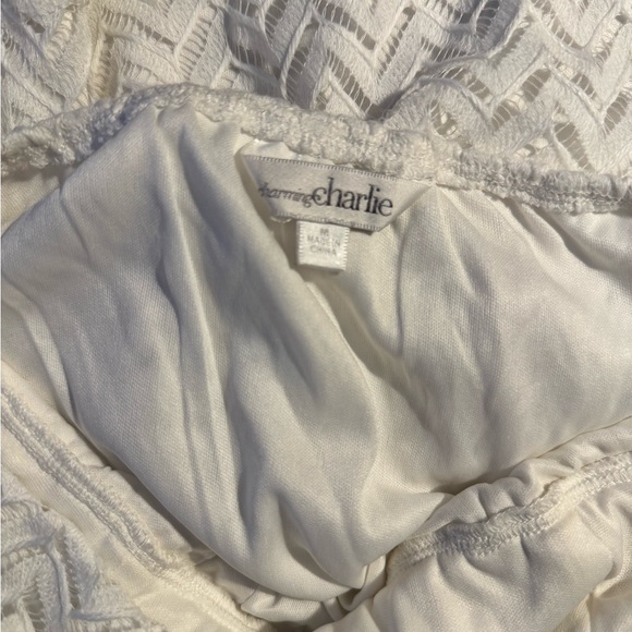 Elegant White Strapless Dress - Picture 5 of 5